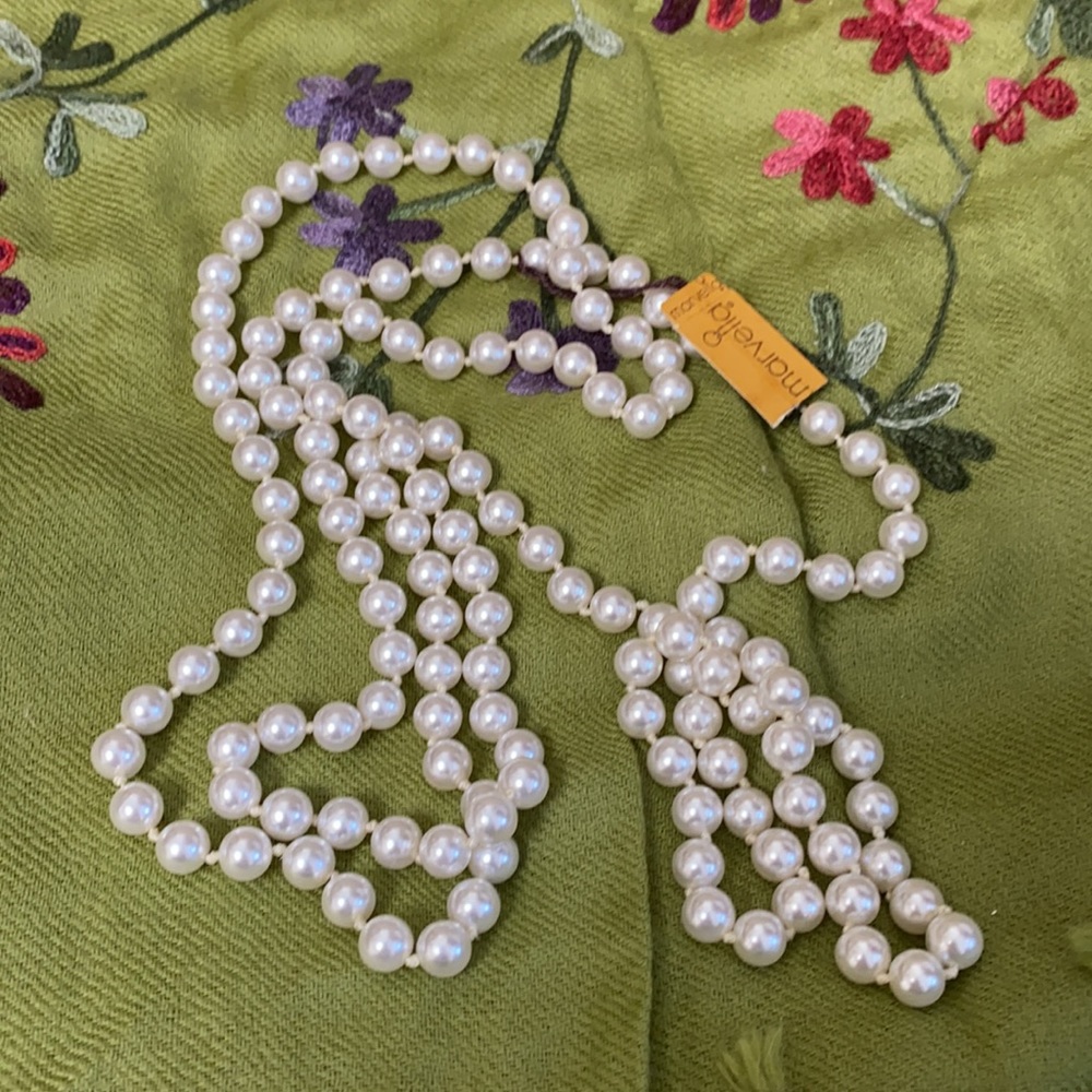 Vintage Marvella Pearl Necklace 54 inch - Picture 6 of 9